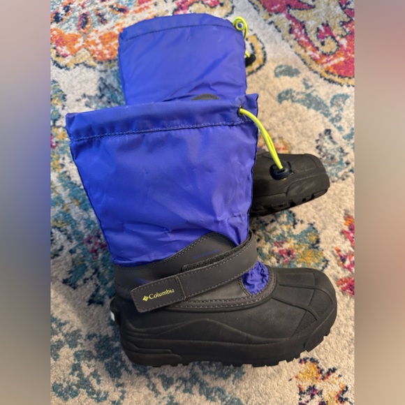 Columbia snow boots - girls size 2 - Picture 1 of 5